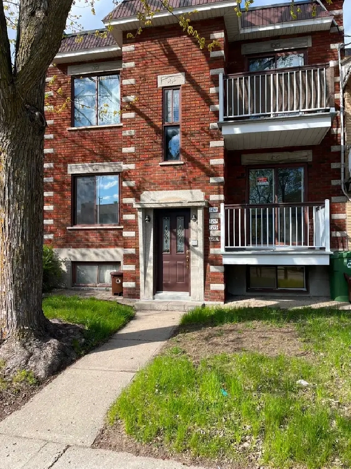 Logement à louer a 2 mins.du Metro Fabre 514-463-3327 visiter