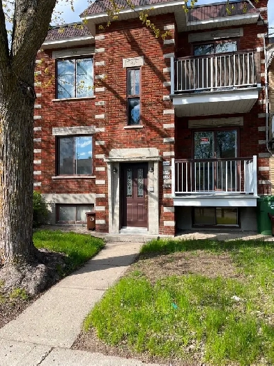 Logement à louer a 2 mins.du Metro Fabre 514-463-3327 visiter
