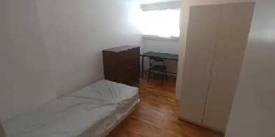 A quelques minutes à pied Cégep Garneau et Université Laval