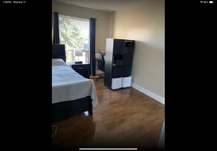 Meadowvale room for rent.