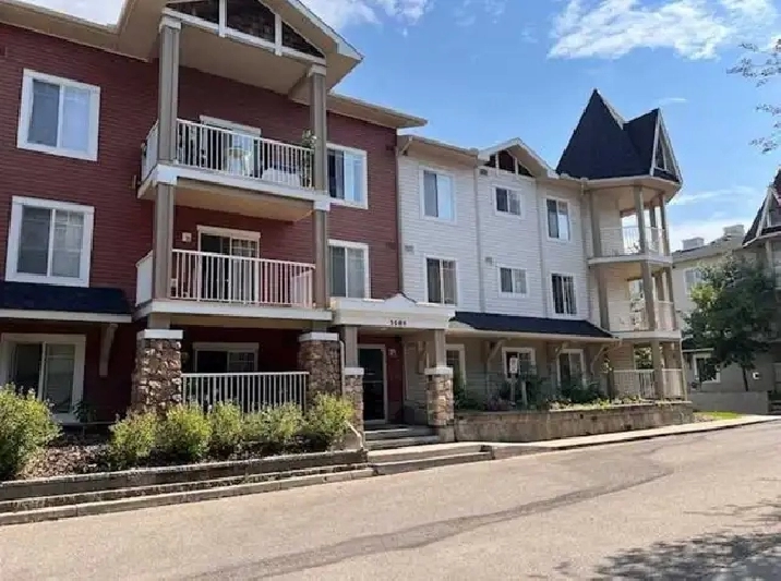 Top Floor Apartment Available!