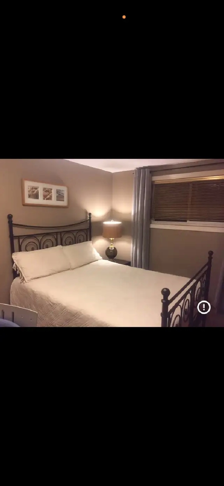 ROOM RENTALS,  BURLINGTON - available June 1