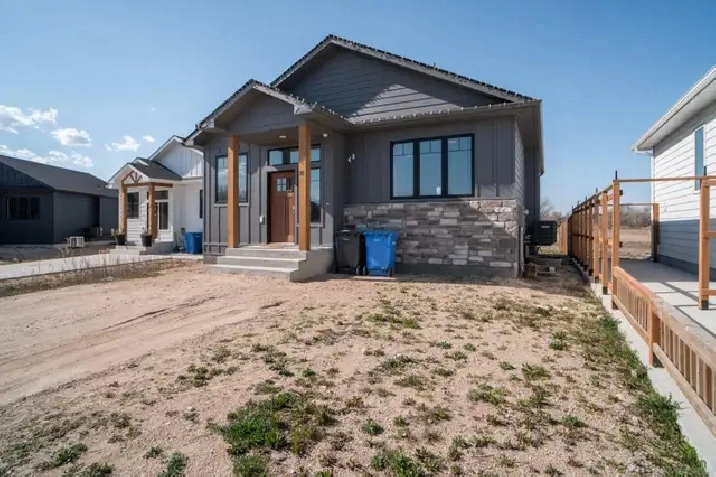 JUST Listed in Grunthal!