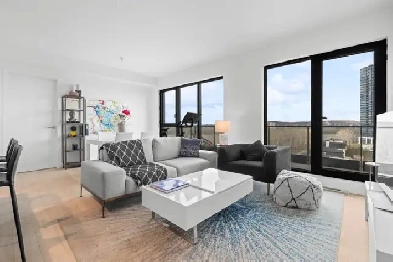 Splendide condo 3 cac et 2 sdb! Oasis de paix!