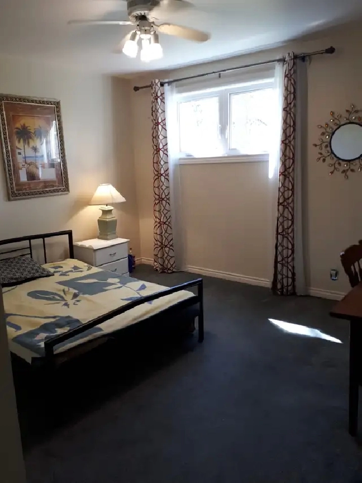 First flr furnished room for rent, large, bright, Port Union&401