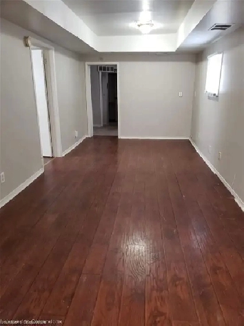 Hamilton East 3 Bed Room in main floor $1695.00   60% utilities