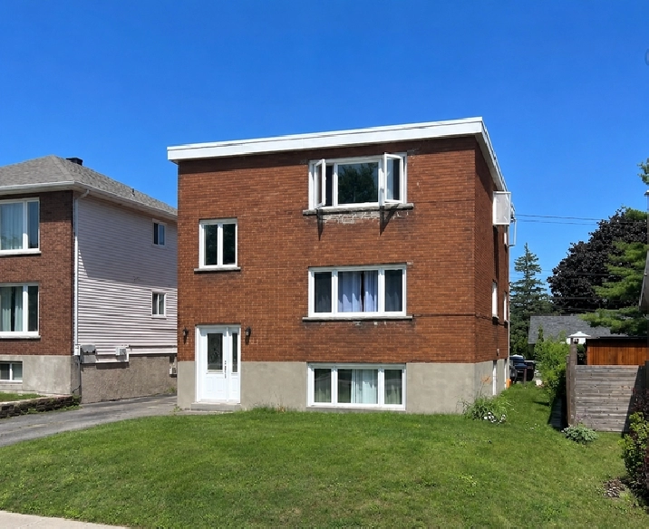 211 Rue Archambault - 211-1 Apartment for Rent