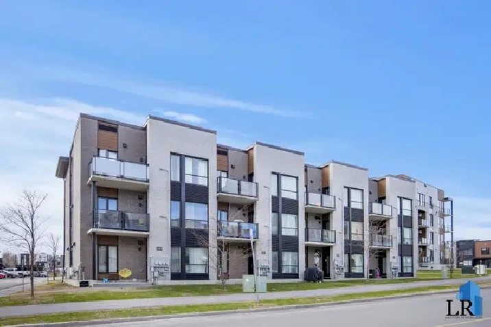 327 Av. de l'Hippodrome - 327-4 Apartment for Rent
