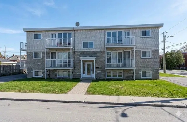 41 Rue Mutchmore - 41-3 Apartment for Rent