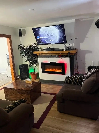 $1980/month   / Available June 1