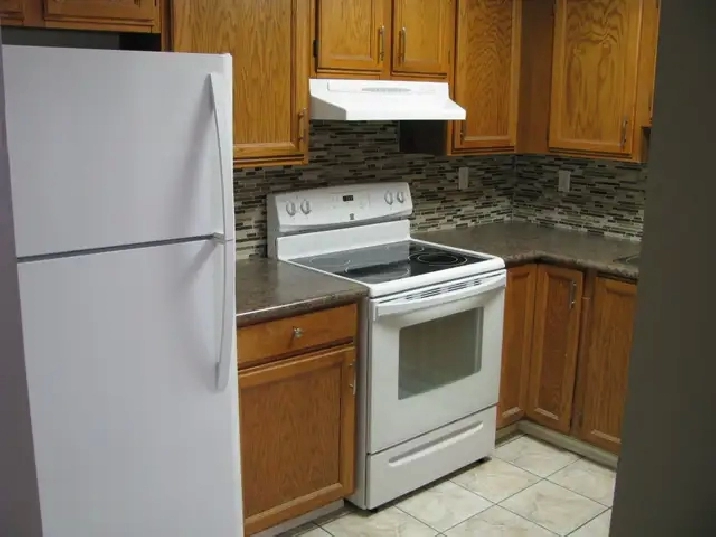 3 Bed 1.5 Bath Unit in Sherwood Park, AB