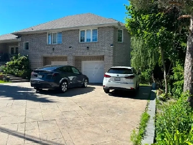 Richmond Hill - Yonge/Brookside  2-Bedroom House for Rent