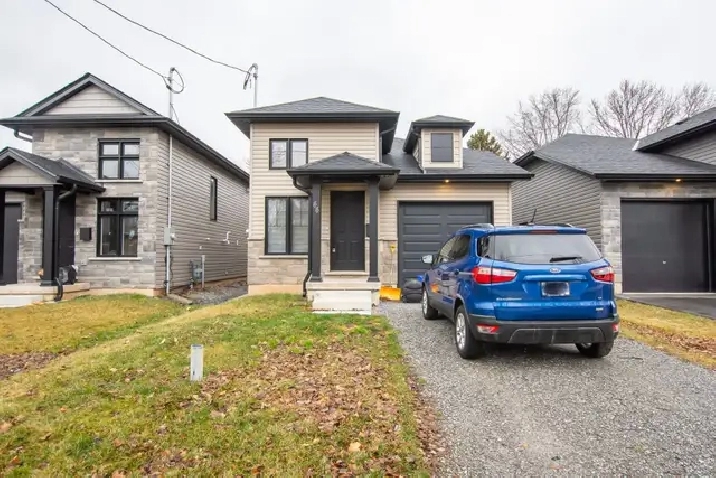 44 Hatter Ave, Welland - All Inclusive 2 Bedroom Main Unit