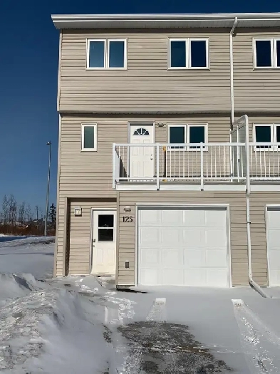 125 Ashgrove Dr