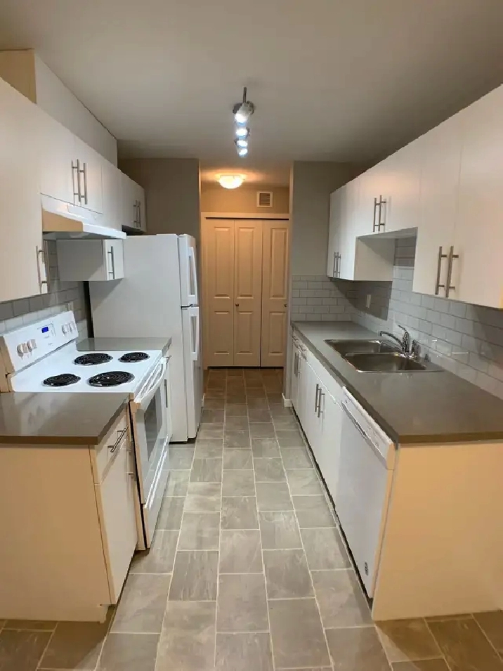 1325-201 Abasand Dr