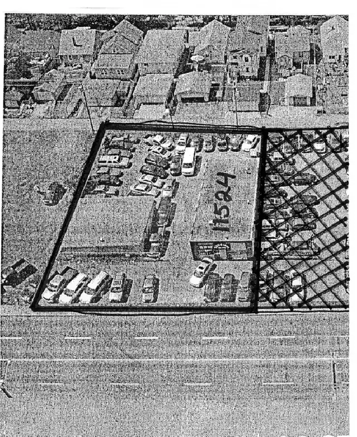 12,000 sq/ft FENCED YARD WITH 3000 SQ/FT OF BUILDINGS SPACE