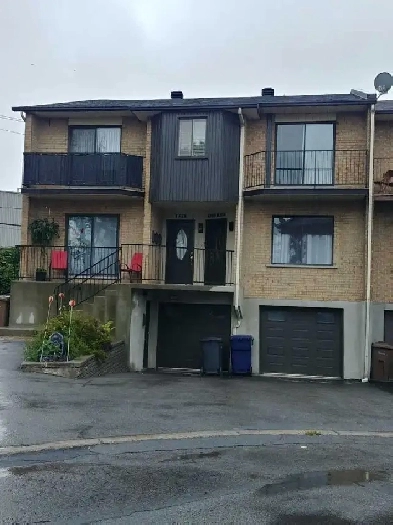 3 1/2 A LOUER LAVAL
