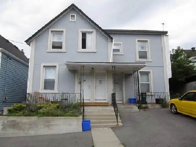 2 Bdm   Den/1 Bth Apt, All Utils Incl, May 15
