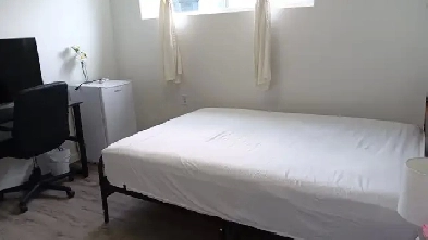$750/MONTH: FULLY FURNISHED PRIVATE ROOM FOR RENT