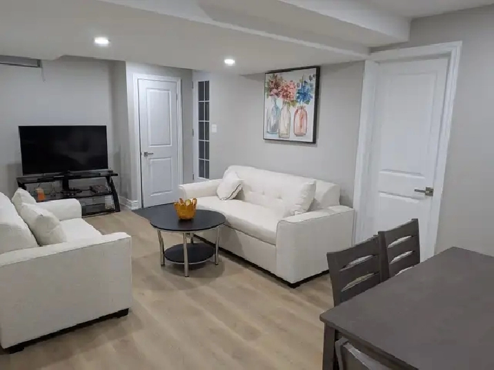 Furnished Private Room for Rent in Mississauga near Square one