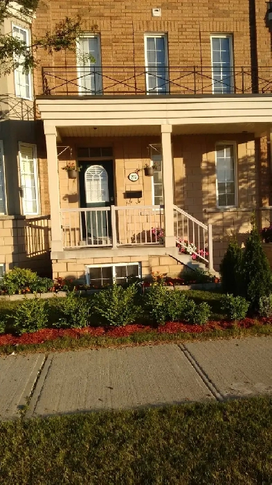 York University - Room with private washroom - Female Only