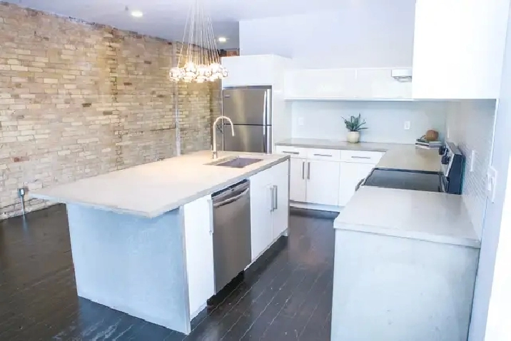 ULTRA MODERN INDUSTRIAL LOFT IN CENTRAL LONDON – EXPOSED BRICK!