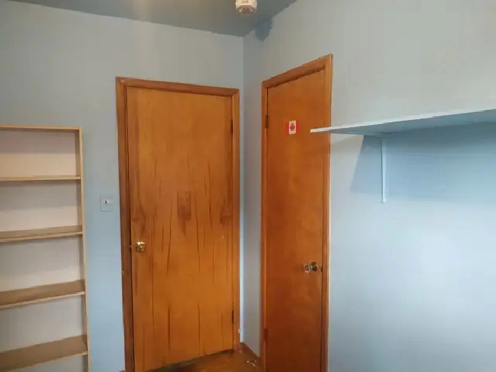 Bright Room by Mohawk College for Rent