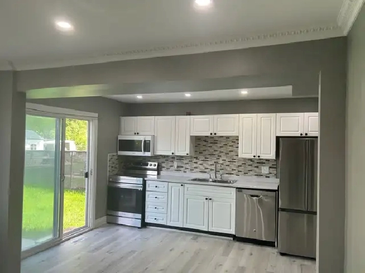Recently Renovated 2 Bedroom Unit for Rent