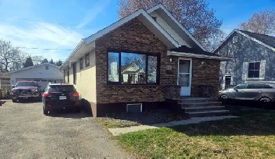 PRIVATE BEDROOM FOR RENT — ALL UTILITIES INCLUDED