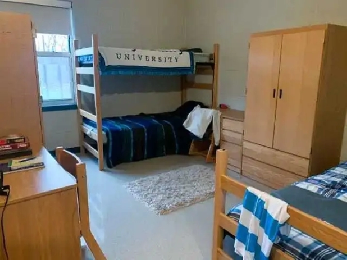 SHARED ROOM BOARD INTERNATIONAL STUDENTS INTERNS NEWCOMERS