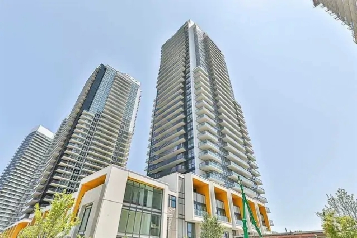 Leslie - Sheppard Luxurious North York Two Bedrooms Condo Rent