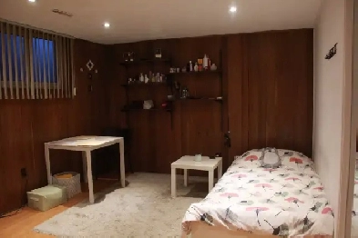 Large Room with Private Ensuite Bathroom for Rent – North York