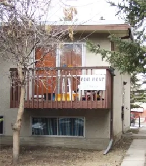Half Duplex - Albert Park, S.E. Calgary
