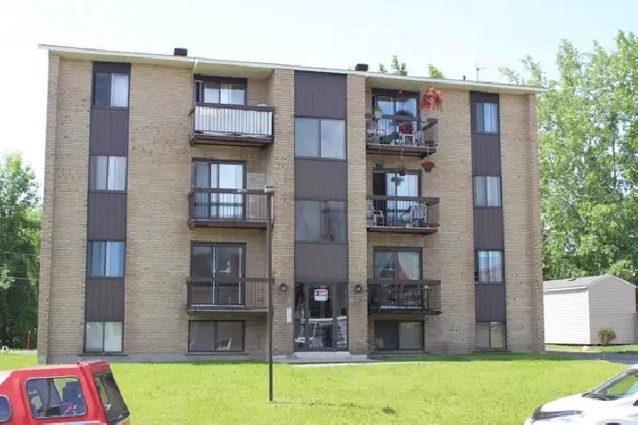 Appartement 4 1/2  à louer à Delson
