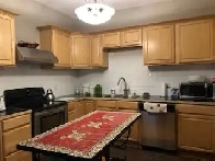 Downtown Furnished Two Bedroom (Heat&Water incl)