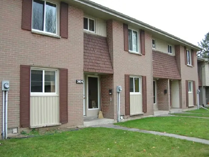 3-Bedroom Townhouse Sublet