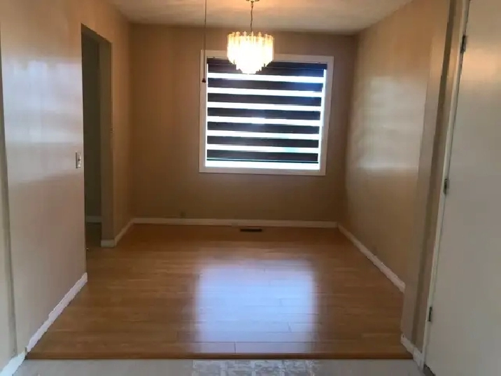 Awesome 3 BR main level, 1.5 baths, Marlborough, very quiet