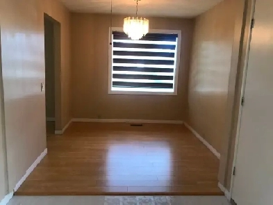Awesome 3 BR main level, 1.5 baths, Marlborough, very quiet