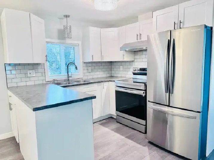 3 Bed / 1 Bath Mobile Home available in Valleyview