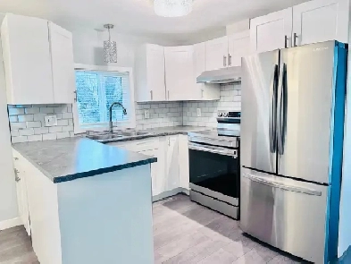 3 Bed / 1 Bath Mobile Home available in Valleyview