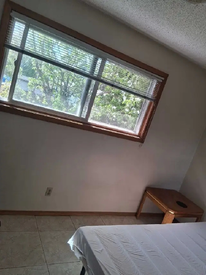 Furnished room