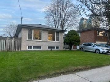 65 Cummer Avenue, North York : For Lease