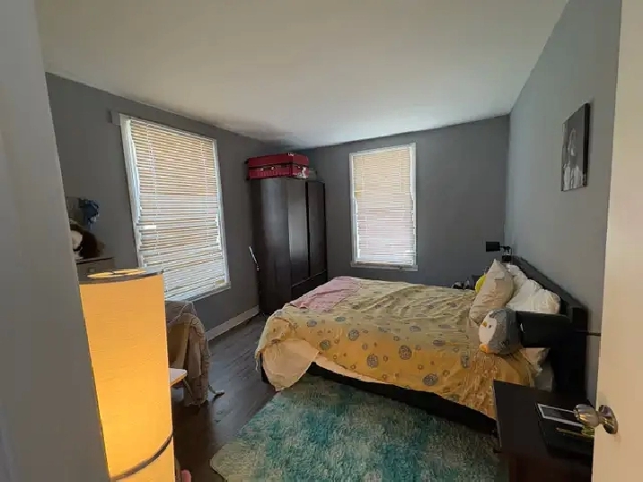 Chambre spécieuse à louer