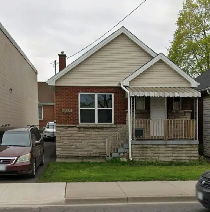 1 bedroom house (could be a 2 bedroom) $1695.00   utilities