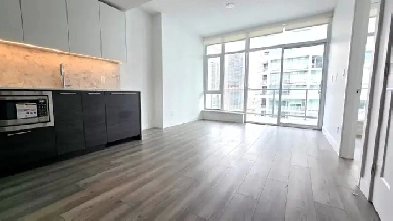 STUNNING 31st Flr 1Bd big Den/Office Brentwood – AC, Parking & V