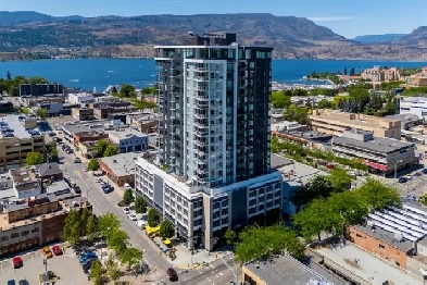 WALK TO EVERYTHING   LAKE VIEWS! 1602 Ella