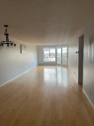 Appartement 4 1/2 près des Galeries d’Anjou