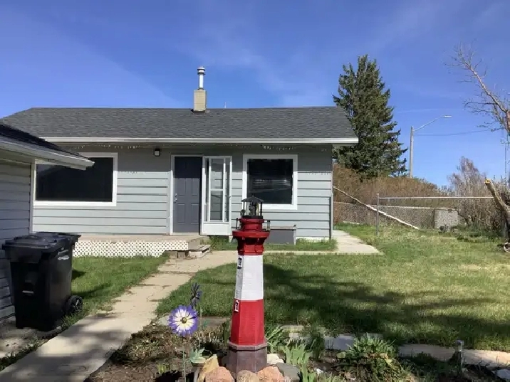 CUTE, UPDATED HOUSE IN BOWDEN