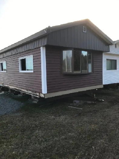 14 ' x 65' MOBILE HOME FOR SALE
