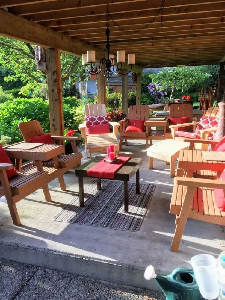 Lovely fully furnished home  one  bedroom suite in cordova bay